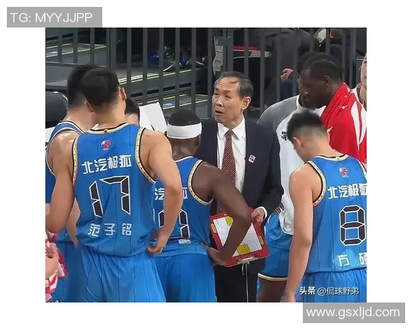 12月26日上海男篮迎战北京首钢期待精彩对决与球迷共庆篮球盛宴 12月26日上海男篮迎战北京首钢期待精彩对决与球迷共庆篮球盛宴